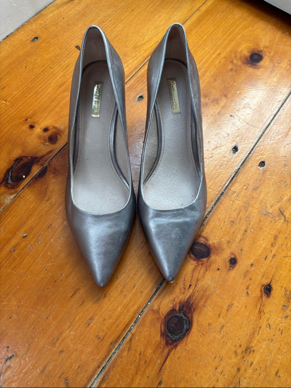 Louise et Cie Metallic Silver Pointed-Toe Women's Pumps Size 11